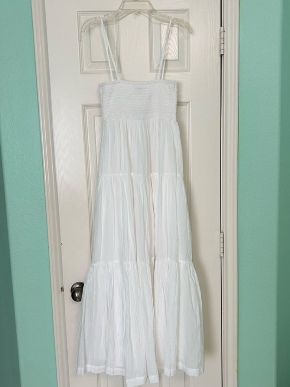 American Eagle White Sundress Shirred Top Spaghetti Straps 3 Tier Midi Skirt NEW - Picture 7 of 14